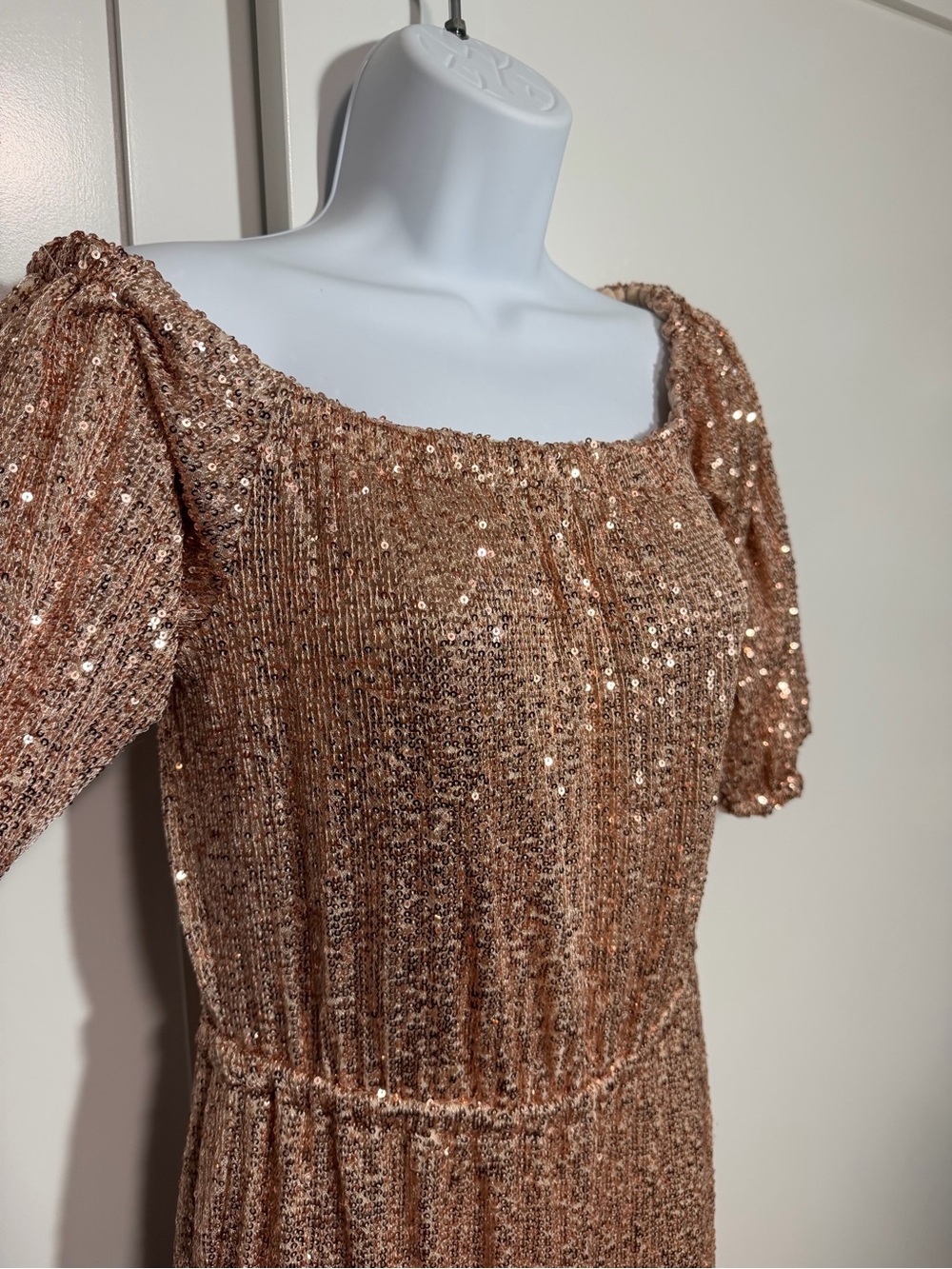 Rose Gold Fully Sequin Off-Shoulder Jumpsuit Blush Pink Size Medium Elastic Boho - Picture 4 of 9
